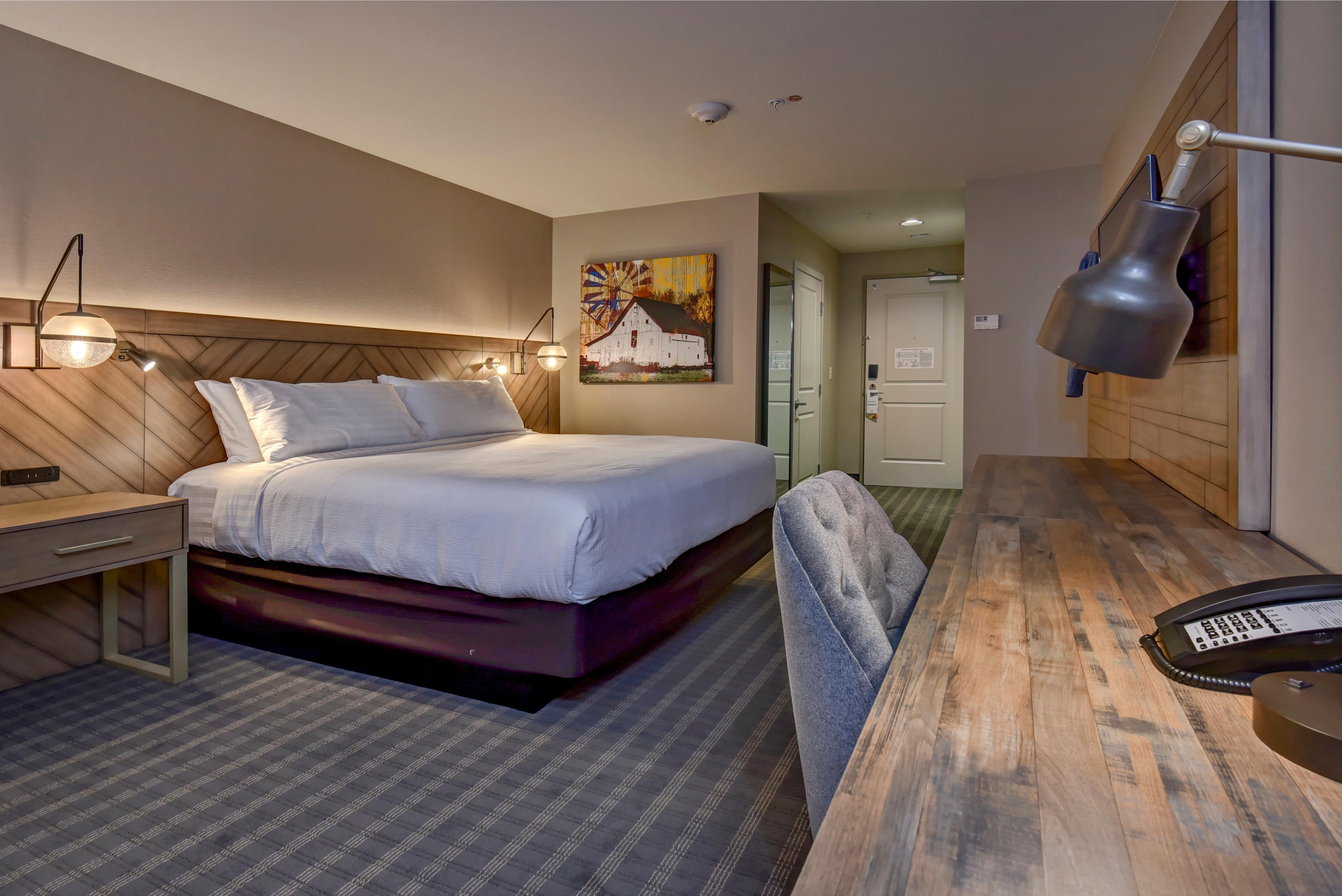 Hotel - By Ihg